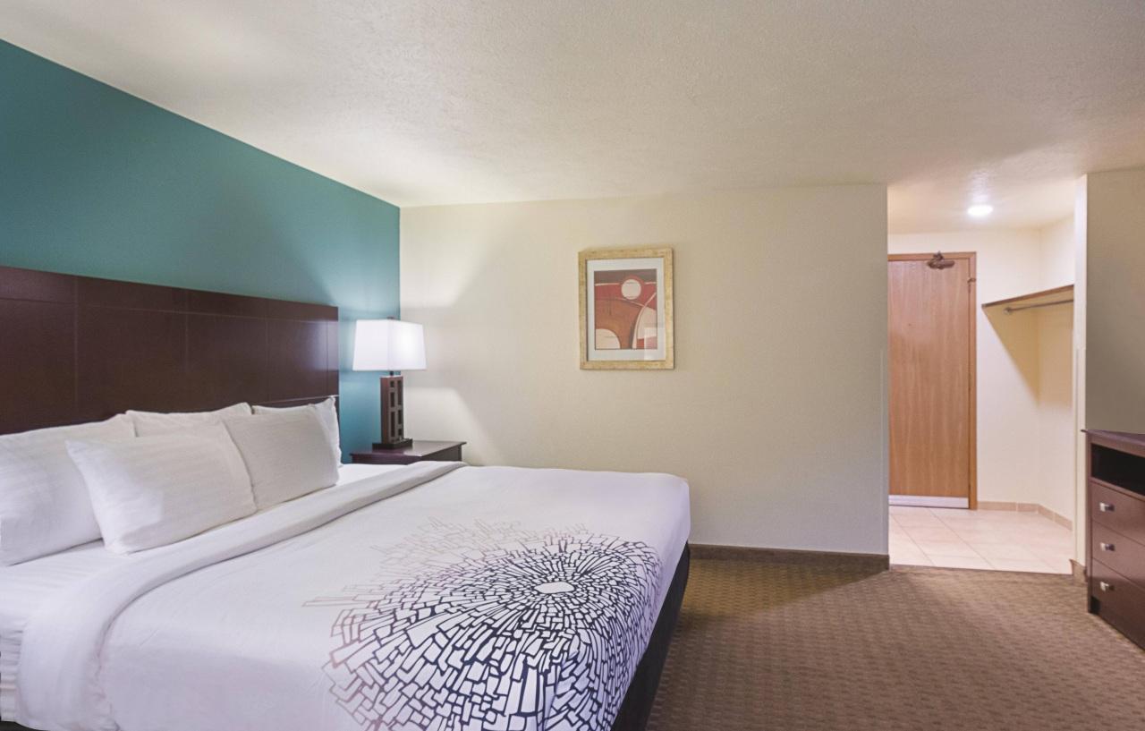 La Quinta By Wyndham Portland Nw Hotel Екстериор снимка