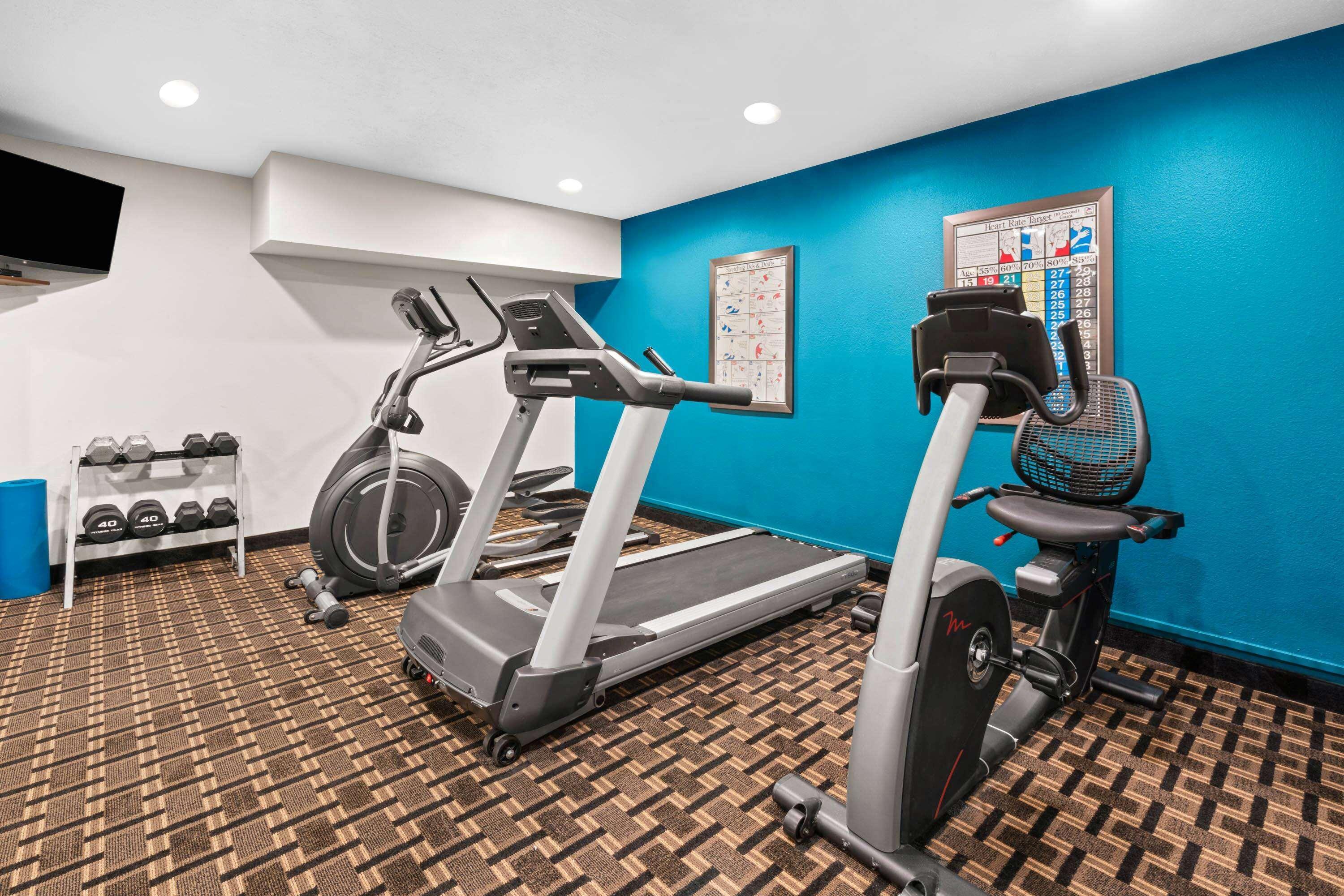 La Quinta By Wyndham Portland Nw Hotel Екстериор снимка