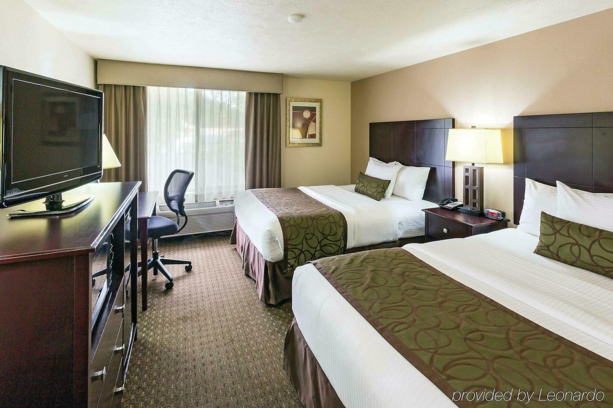 La Quinta By Wyndham Portland Nw Hotel Екстериор снимка